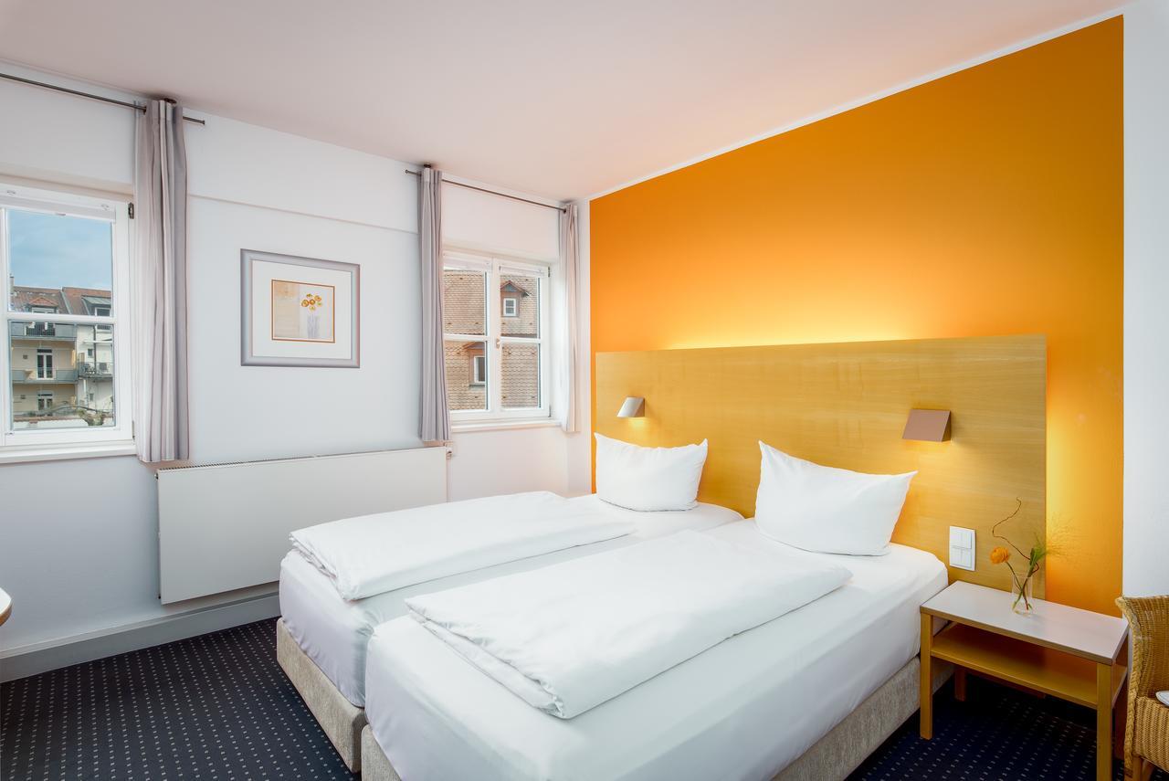Nepomuk Hotel 4*